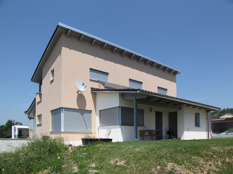 Schönes Einfamilienhaus ausgestattet mit MultiRoll Schönes Einfamilienhaus ausgestattet mit MultiRoll