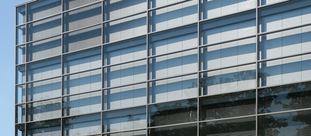 MONOCOMMANDO - für grossflächige Beschattung